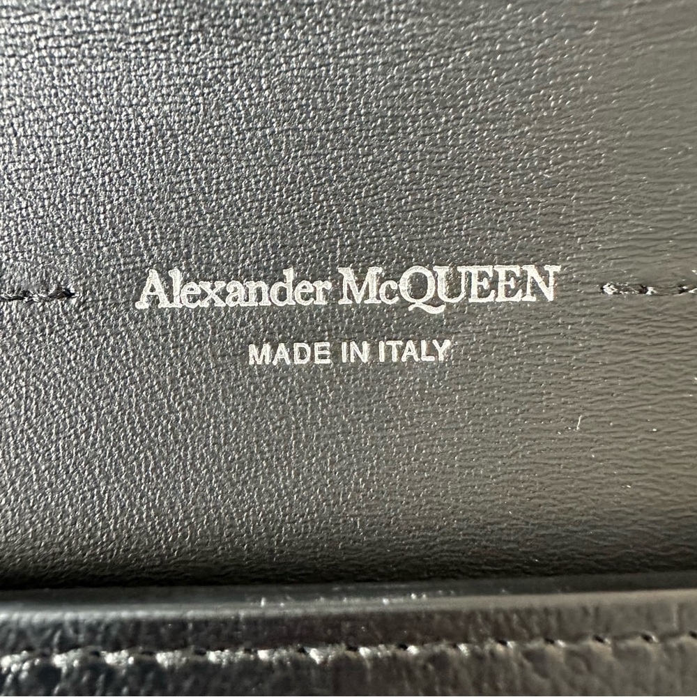 Alexander McQueen Skull and Stud Envelope Clutch - Picture 7 of 11